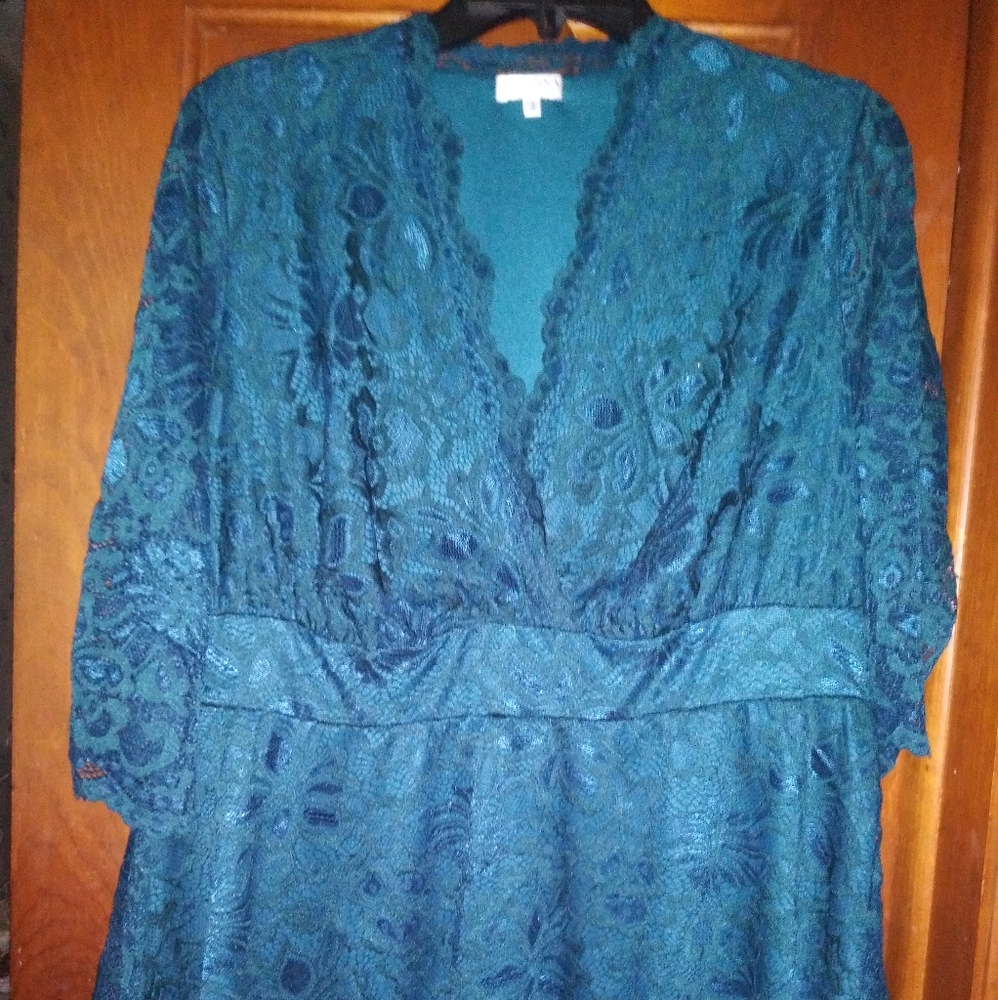 V-neck Peplum Top